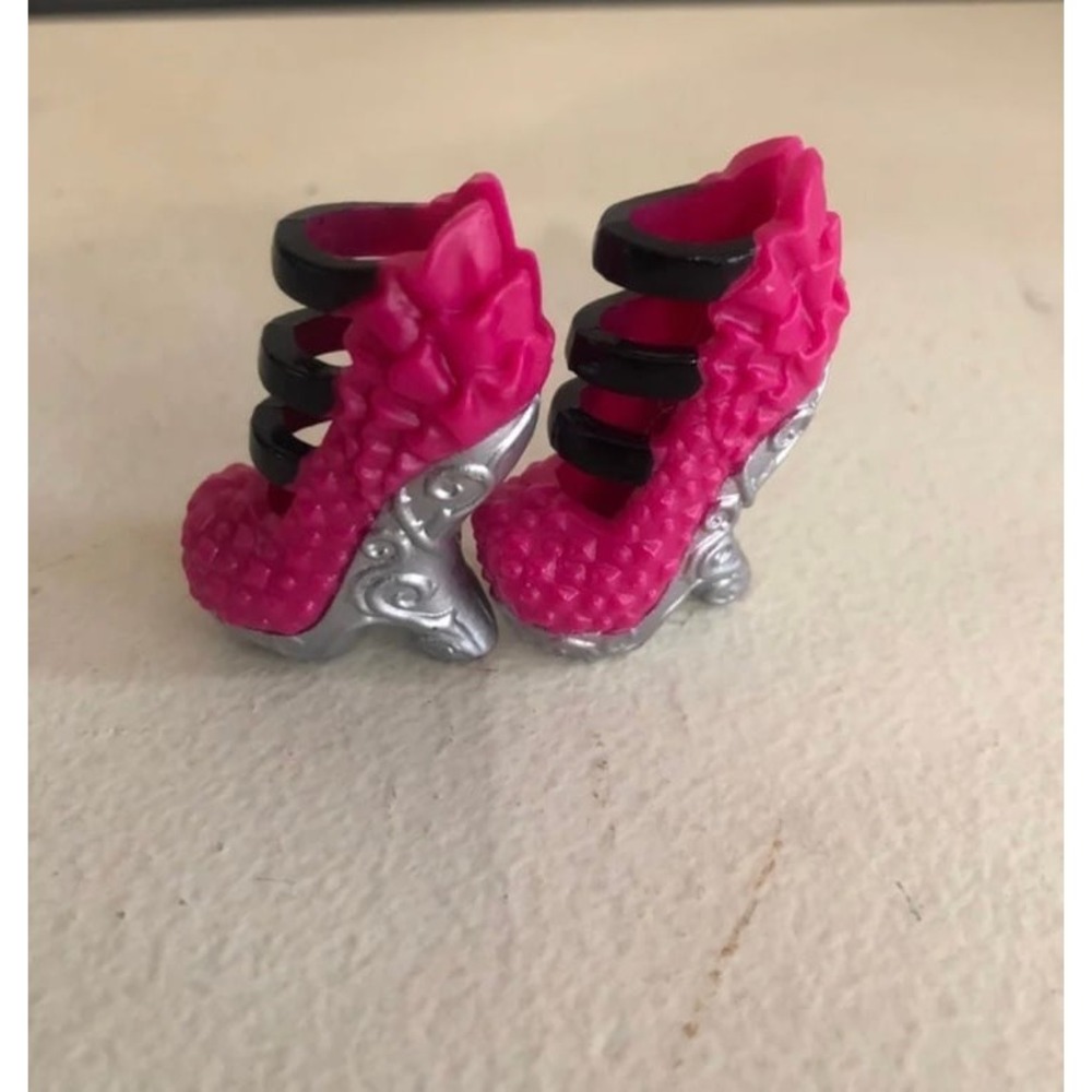 Ever After High Briar‎ Beauty Hat Tastic Shoes